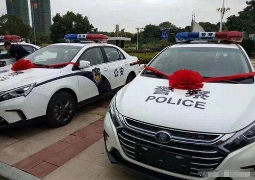 视频国产警车换装