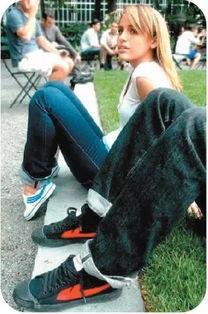 外国人穿上国产球鞋视频,外国人试穿体验，好评如潮！